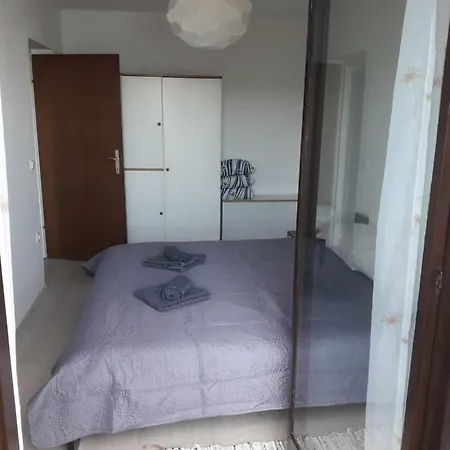 Apartment Azg Apartman *